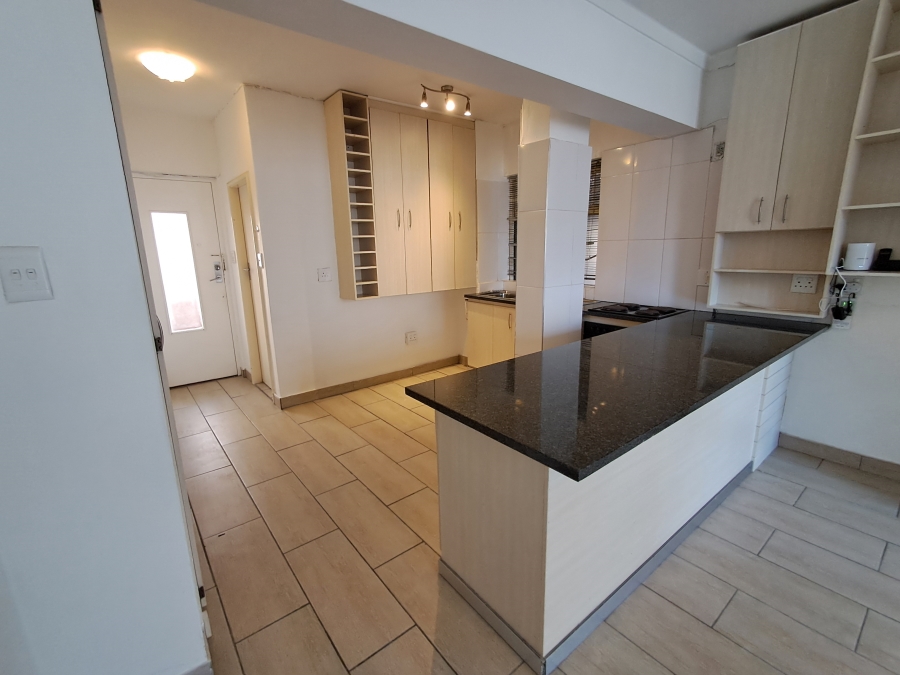 To Let 0 Bedroom Property for Rent in Sea Point Western Cape